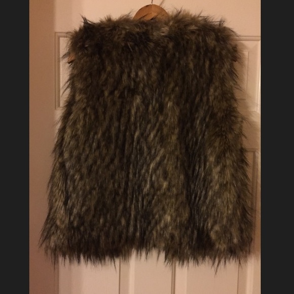 Brown Faux Fur Vest - Picture 7 of 7